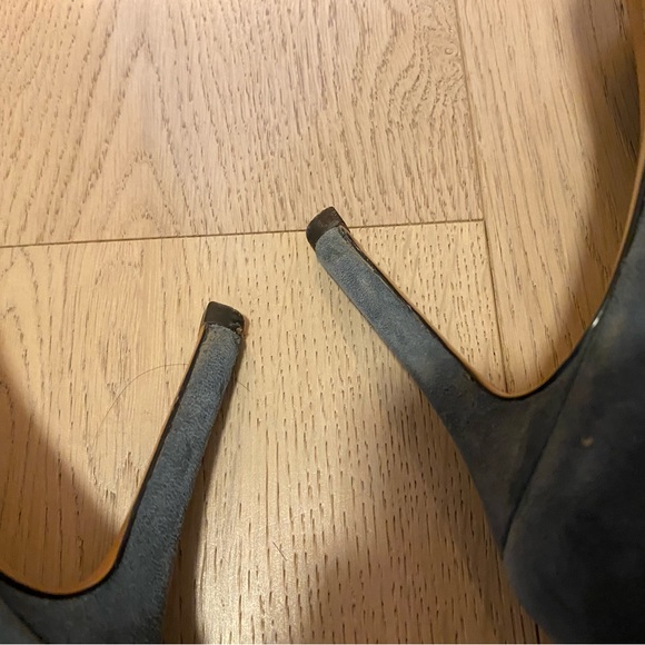 Banana republic suede heels - Picture 6 of 8